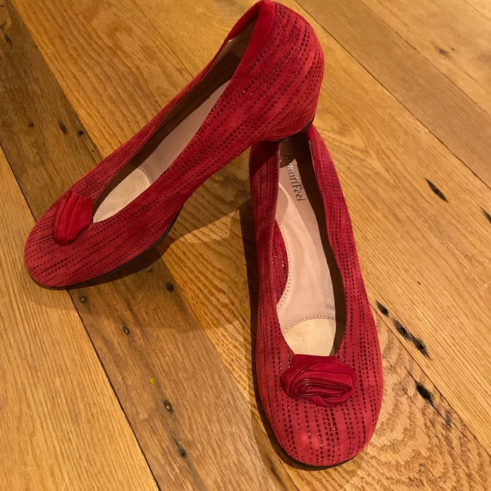 BeautiFeel Trateggio Suede Dona pumps Red size EURO 41 US 10 Medium